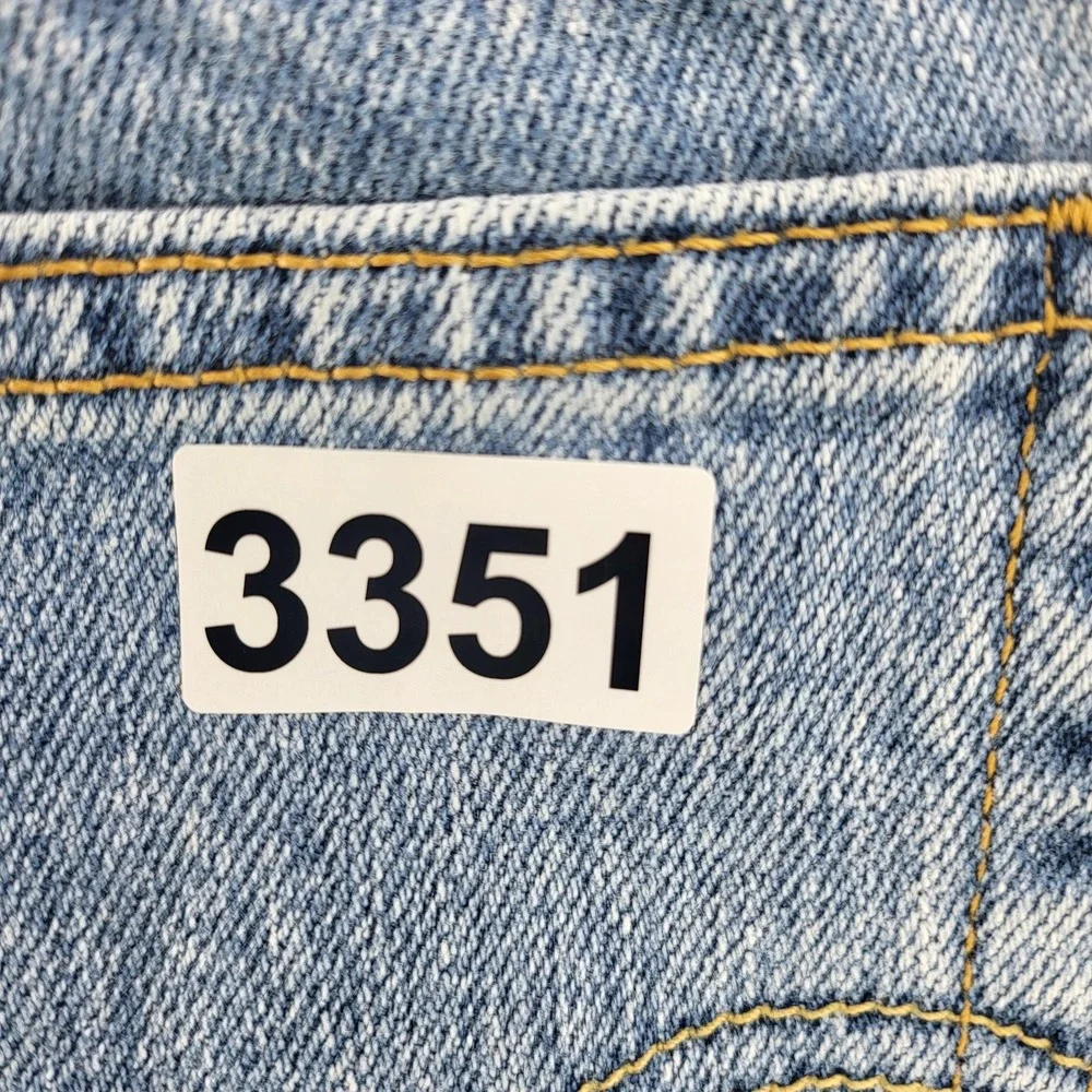 Levis 550 Jeans Mens 12 Light Wash‎ Blue High Rise Relaxed Tapered Leg Denim